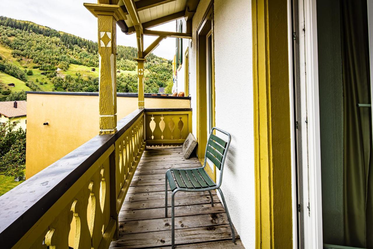 Hotel Vallatscha Curaglia Exteriér fotografie